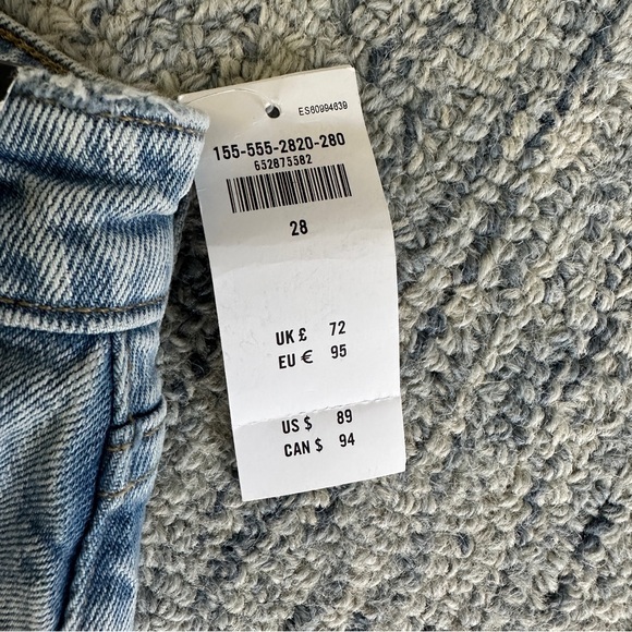 Curve Love High Rise 90s Relaxed Jean NWT - Picture 11 of 15